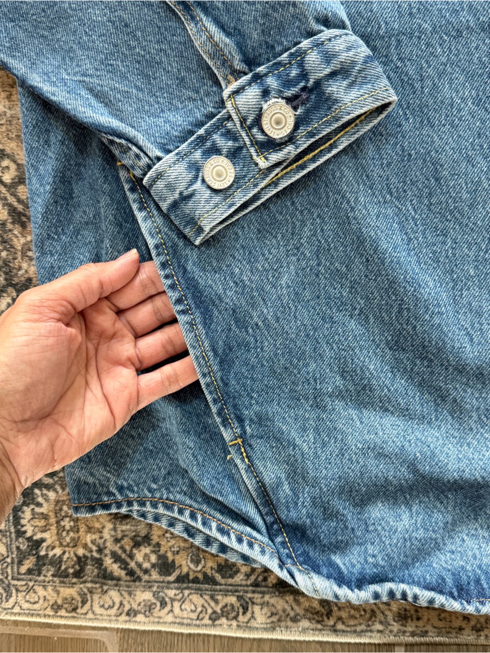 NWT Levi’s Men’s Oversized Twisted Shacket Denim Shirt Jacket Medium Wash Sz XL - Picture 15 of 15